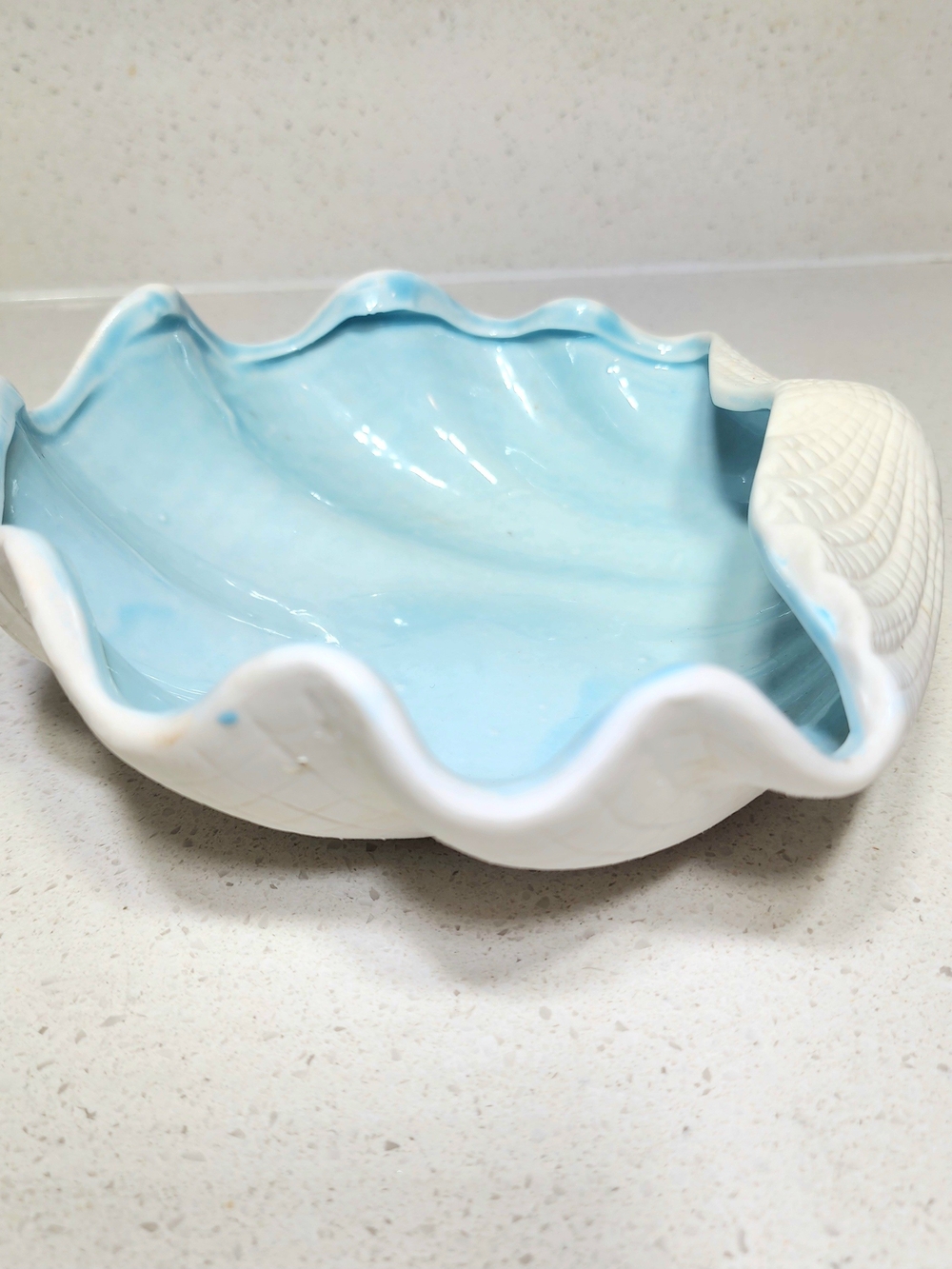 Ceramic Shell Dish - Light Blue Interior